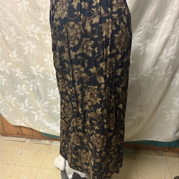 Vintage Floral Black and Gold Brody Myles Skirt - Picture 4 of 6
